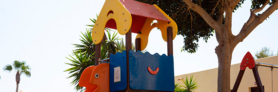 Camping Los Escullos - Grupos - Familias