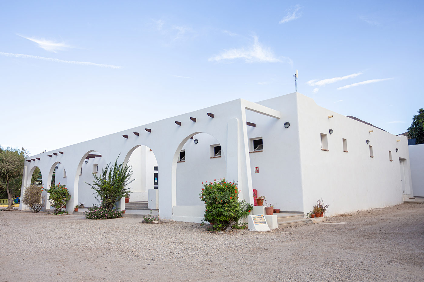 Edificio de las duchas y baños del camping