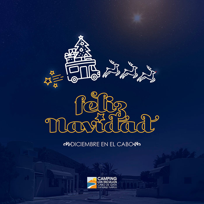 Feliz Navidad diciembre en el Cabo, con una caravana y renos cargada de regalos y un árbol de Navidad
